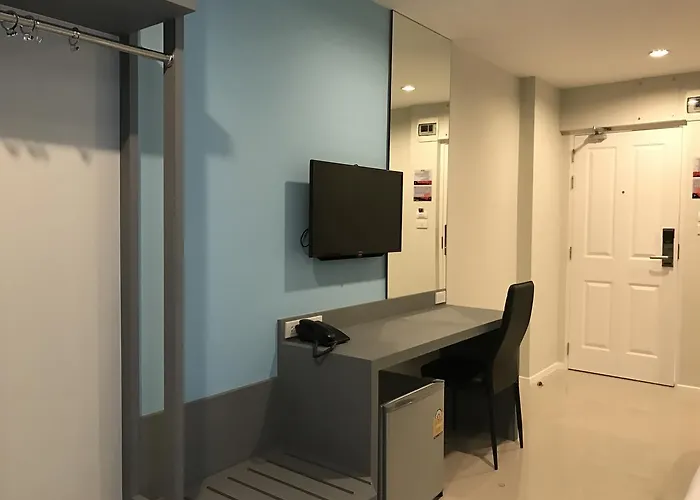 Zircon Hotel